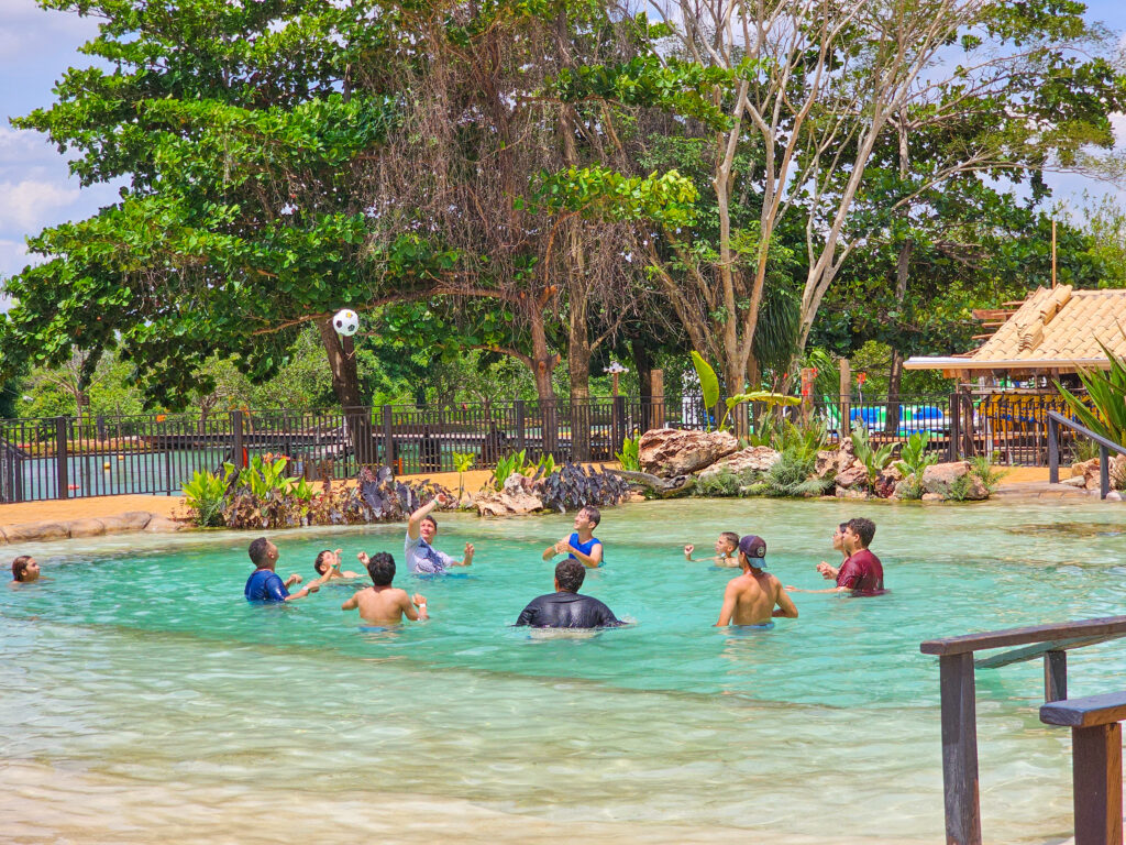 Piscina Ecológica Nascente Azul
