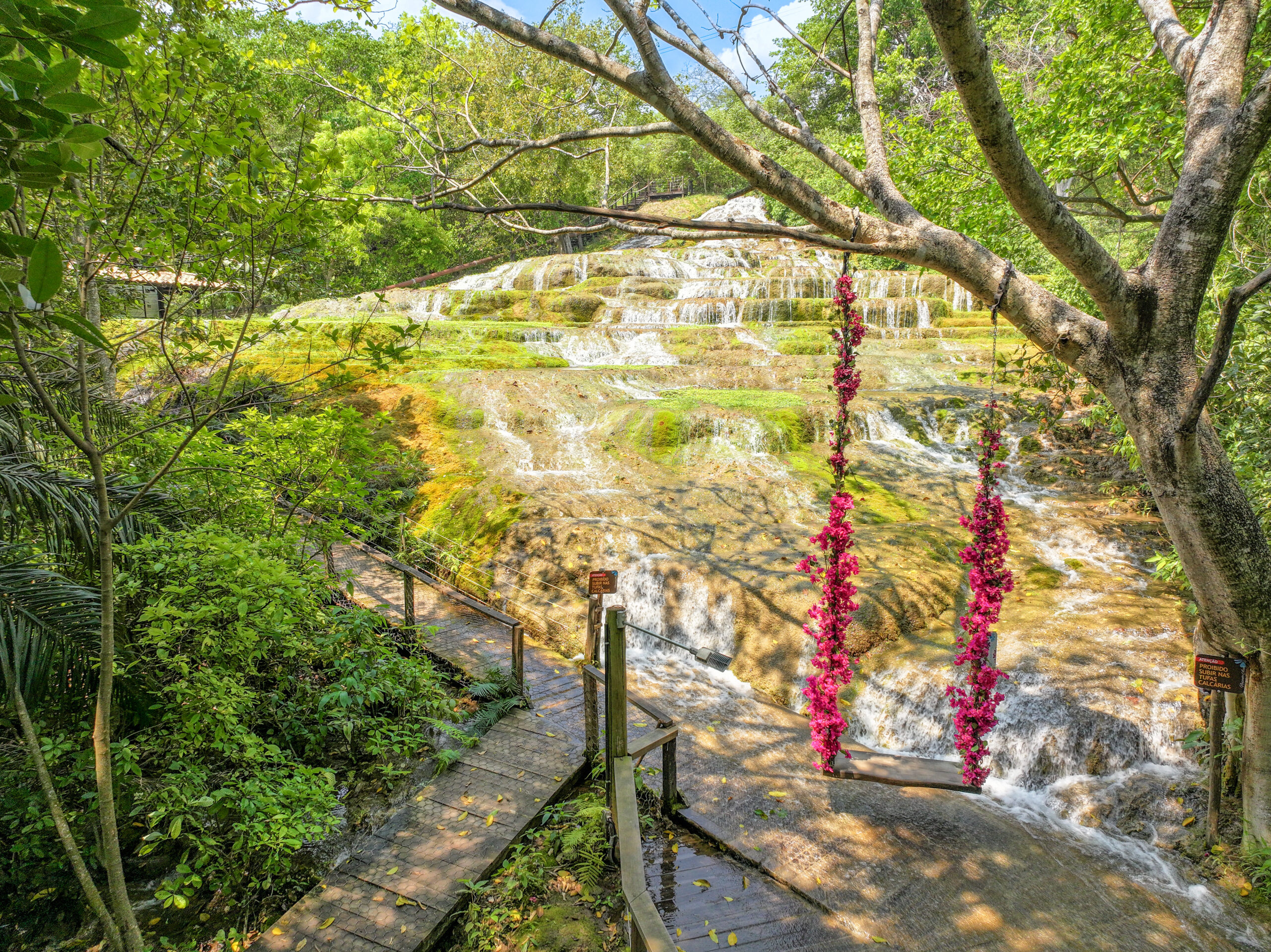 Balneário Nacente Azul em Bonito MS
